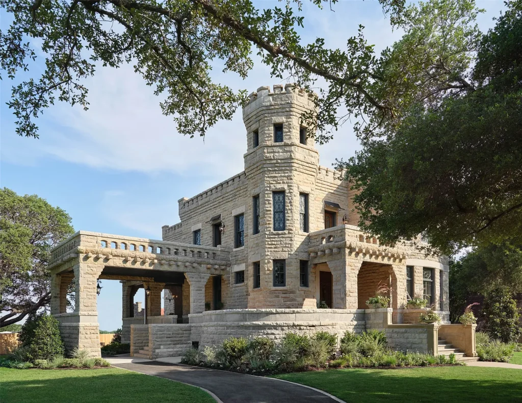 Historic Waco Castle – A Timeless Texas Treasure 1