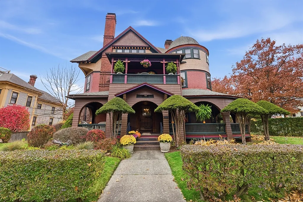 The William McKnight House 1