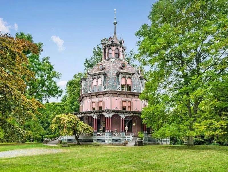 The Armour–Stiner Octagon House 1