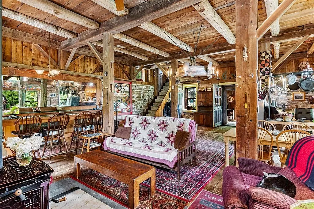 Historic 1799 Mill Retreat on Lewis Creek 11