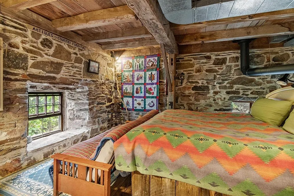 Historic 1799 Mill Retreat on Lewis Creek 19