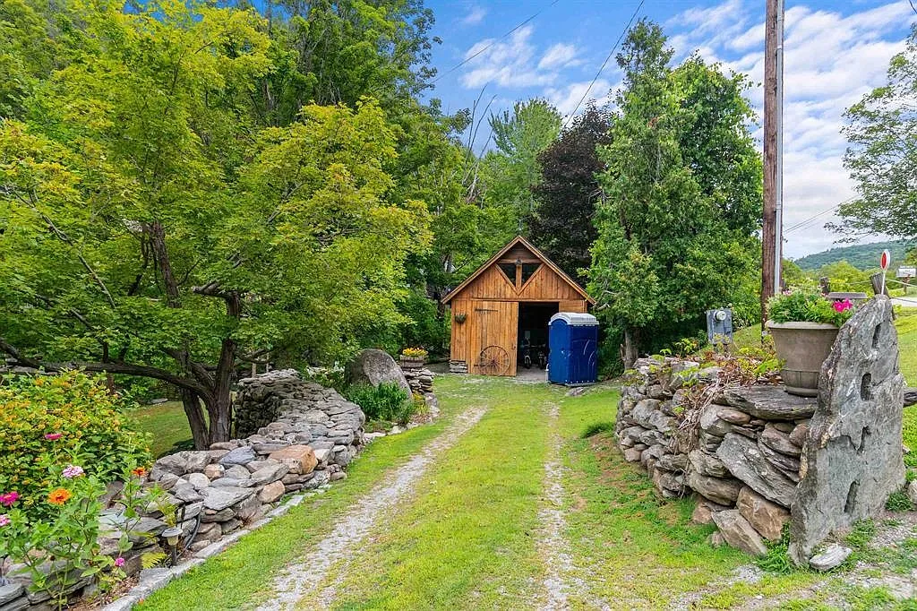 Historic 1799 Mill Retreat on Lewis Creek 20
