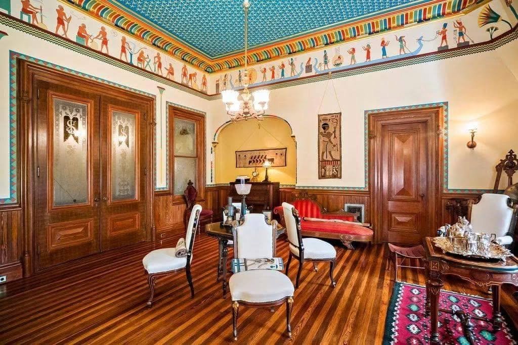 The Armour–Stiner Octagon House 9