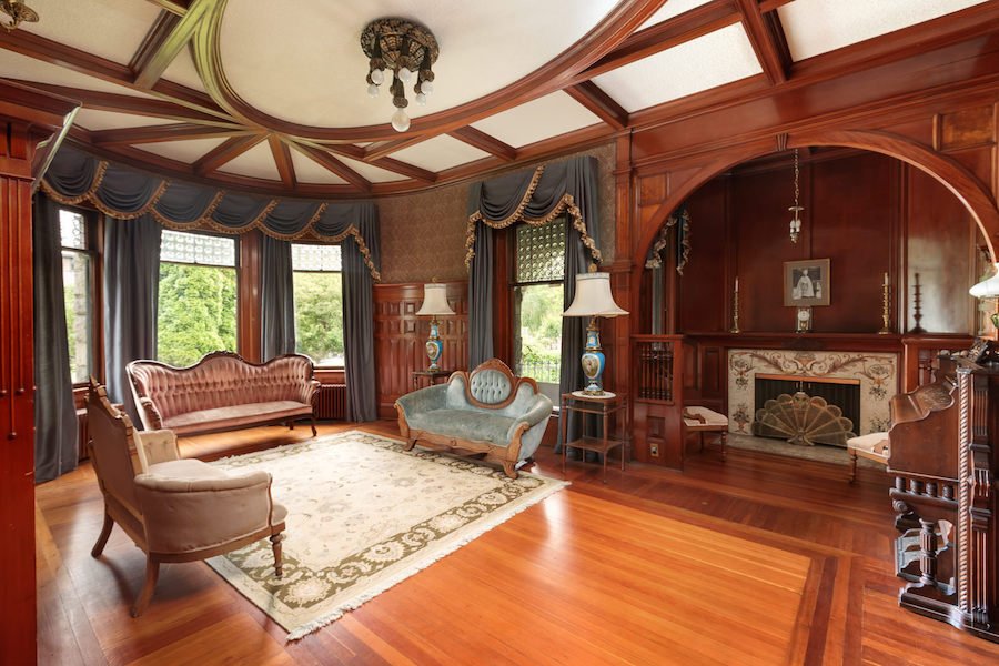 The Remarkable 1892 Mackenzie House in Portland, Oregon 11