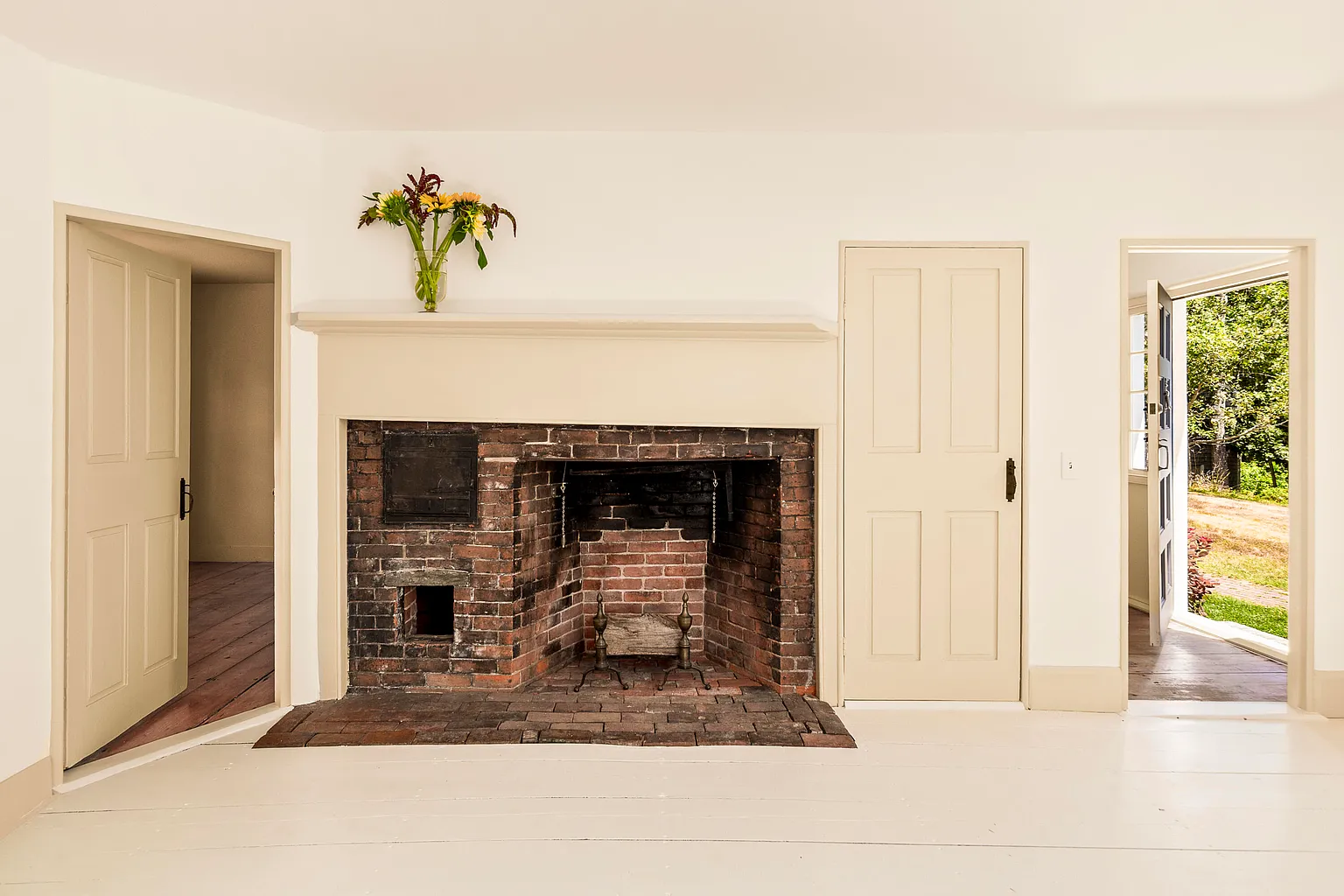 The c.1798 John M. Parsons House: A Restored Waterfront Treasure on Westport Island, Maine 11