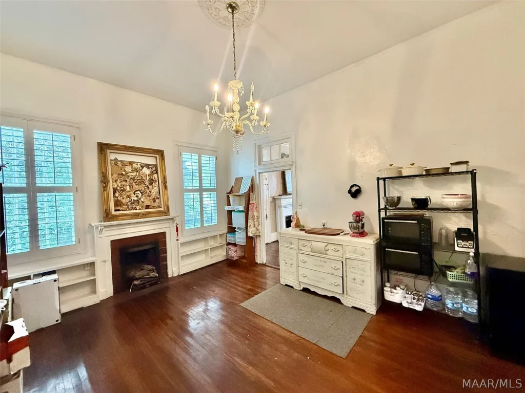 The c.1848 Wilkerson–Richardson House: A Stately Greek Revival Treasure in Marion, Alabama 11