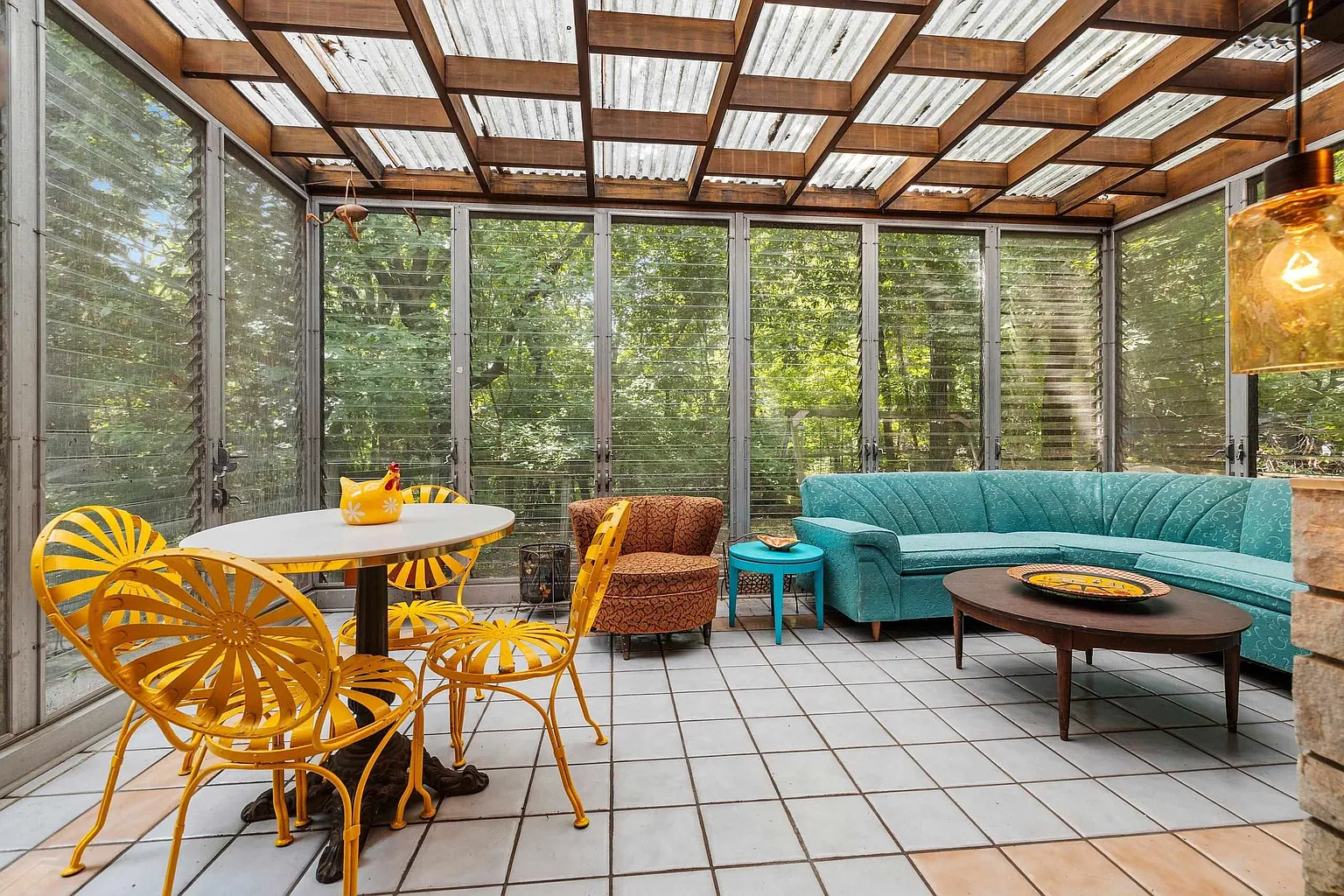 A 1960 Wright-Inspired Ranch in Green Bay 14