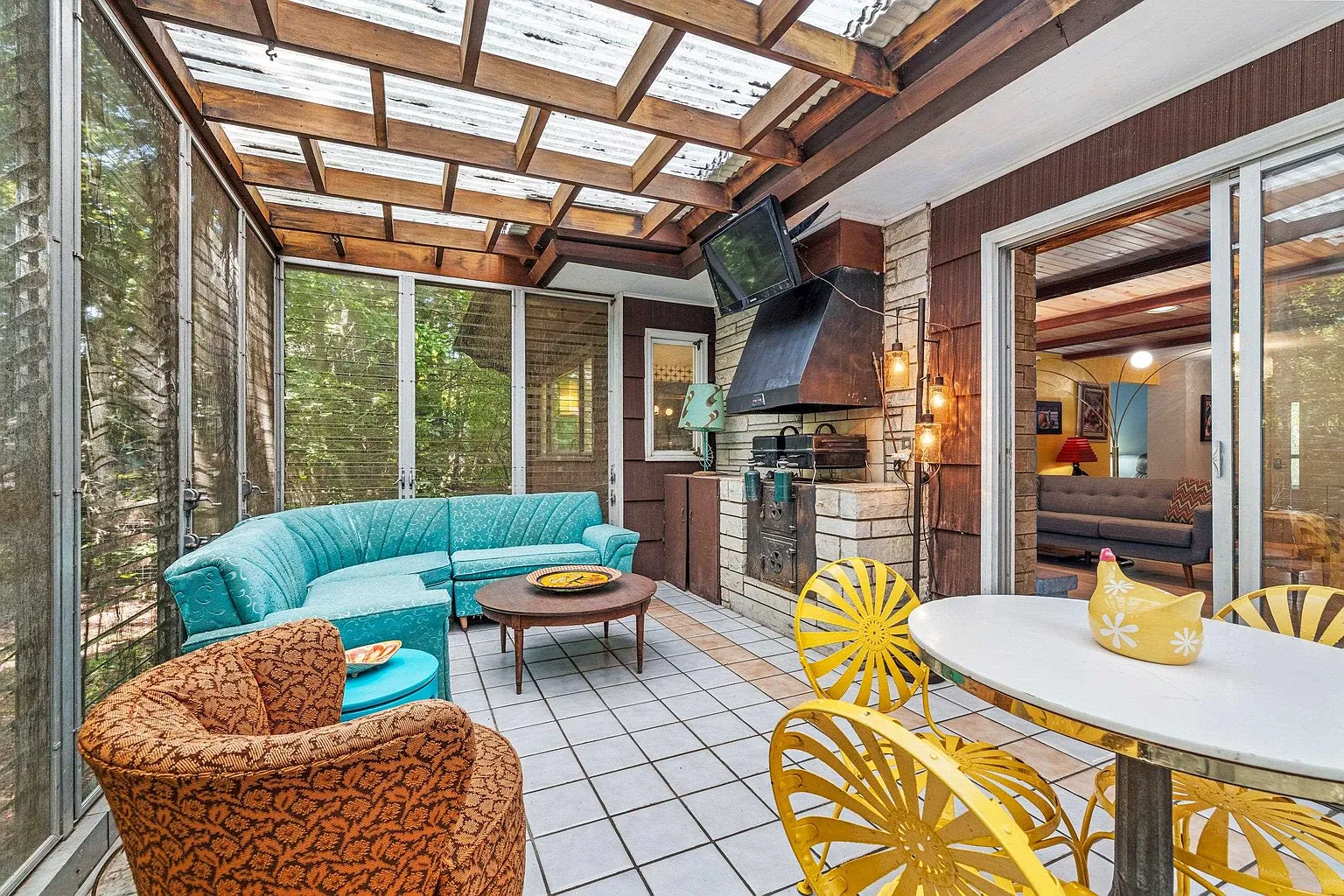 A 1960 Wright-Inspired Ranch in Green Bay 15