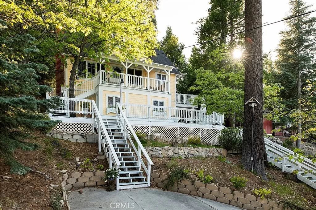 Hidden Among the Pines: A Storybook Cabin with Timeless Character in Twin Peaks, California 18