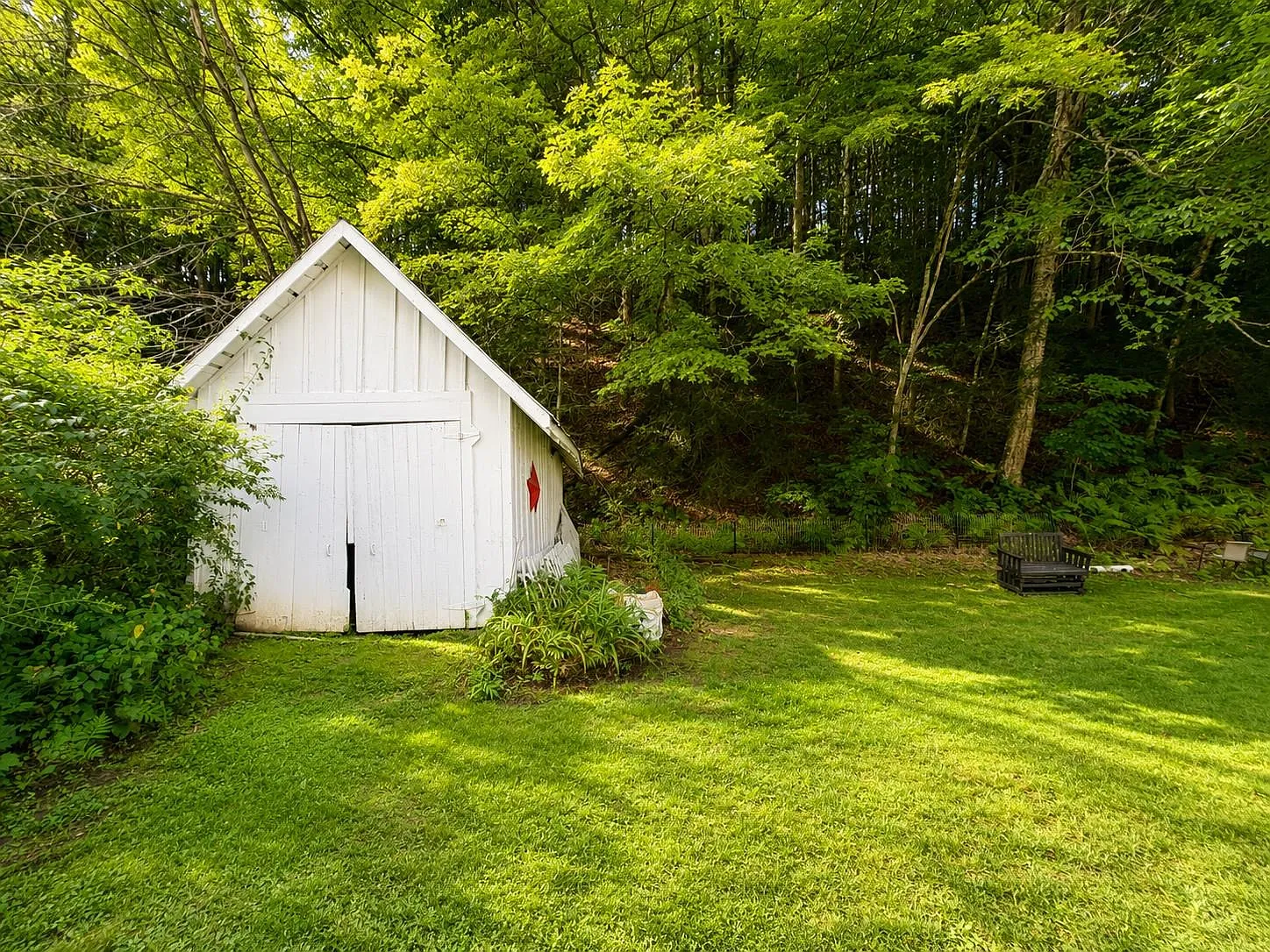A Charming 1930 Vermont Home on the Rock River 19