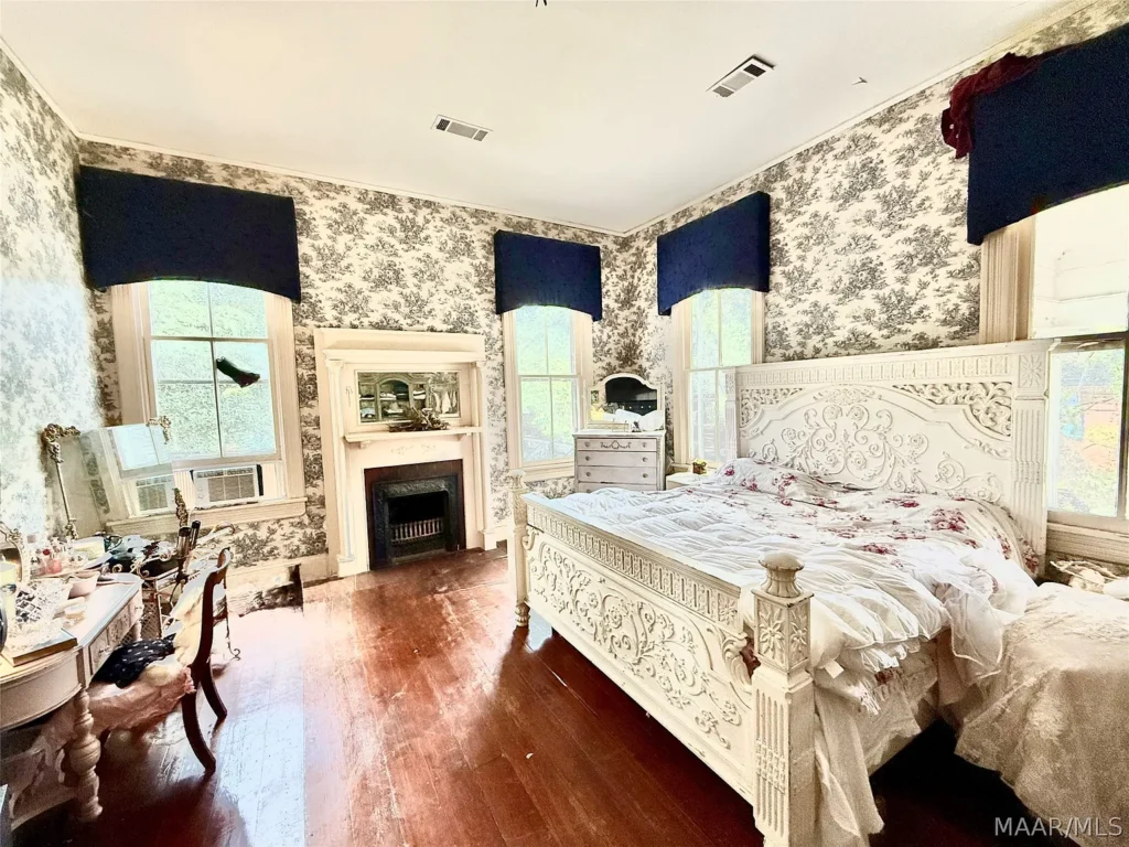 The c.1848 Wilkerson–Richardson House: A Stately Greek Revival Treasure in Marion, Alabama 21