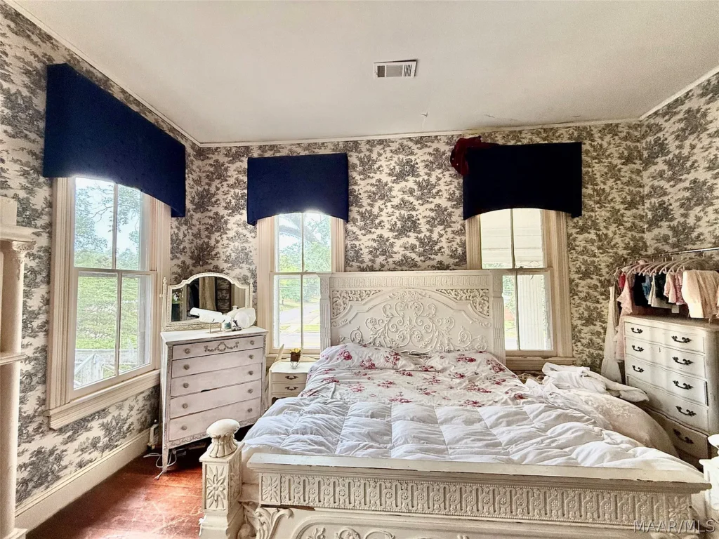 The c.1848 Wilkerson–Richardson House: A Stately Greek Revival Treasure in Marion, Alabama 22