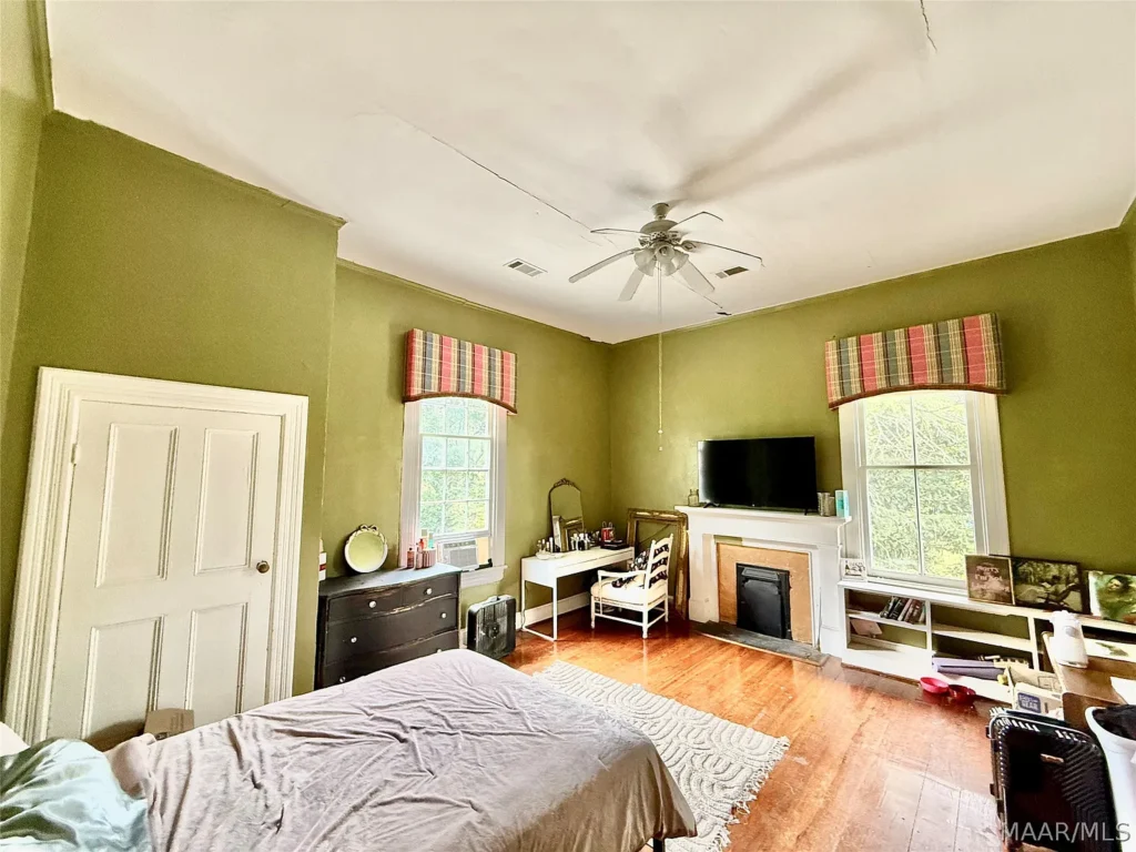 The c.1848 Wilkerson–Richardson House: A Stately Greek Revival Treasure in Marion, Alabama 24