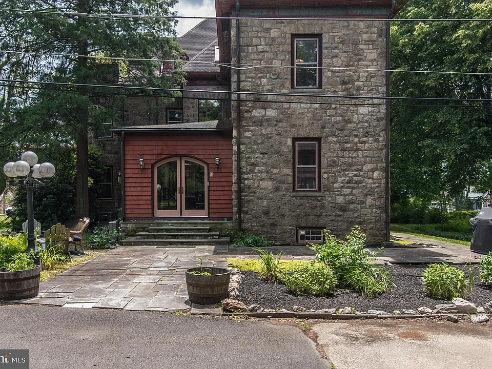 Linden Gate: A Grand 1893 Victorian in Ambler, Pennsylvania 25