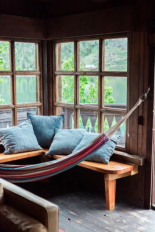 A Pirate Ship on Williams Lake: Idaho’s Remarkable Shipwreck House 5