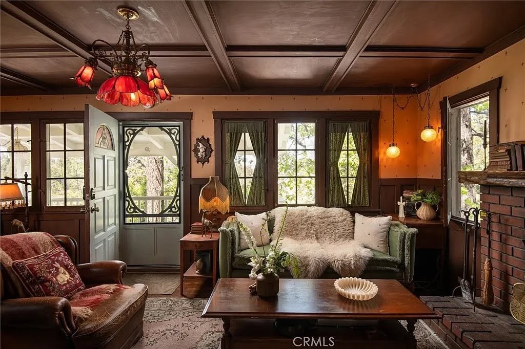 Hidden Among the Pines: A Storybook Cabin with Timeless Character in Twin Peaks, California 5