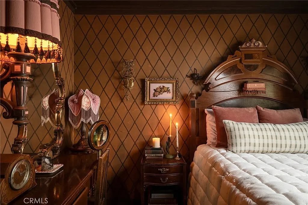 Hidden Among the Pines: A Storybook Cabin with Timeless Character in Twin Peaks, California 7