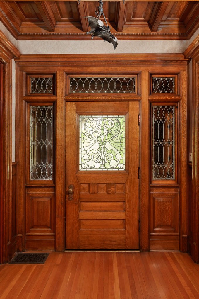 The Remarkable 1892 Mackenzie House in Portland, Oregon 8
