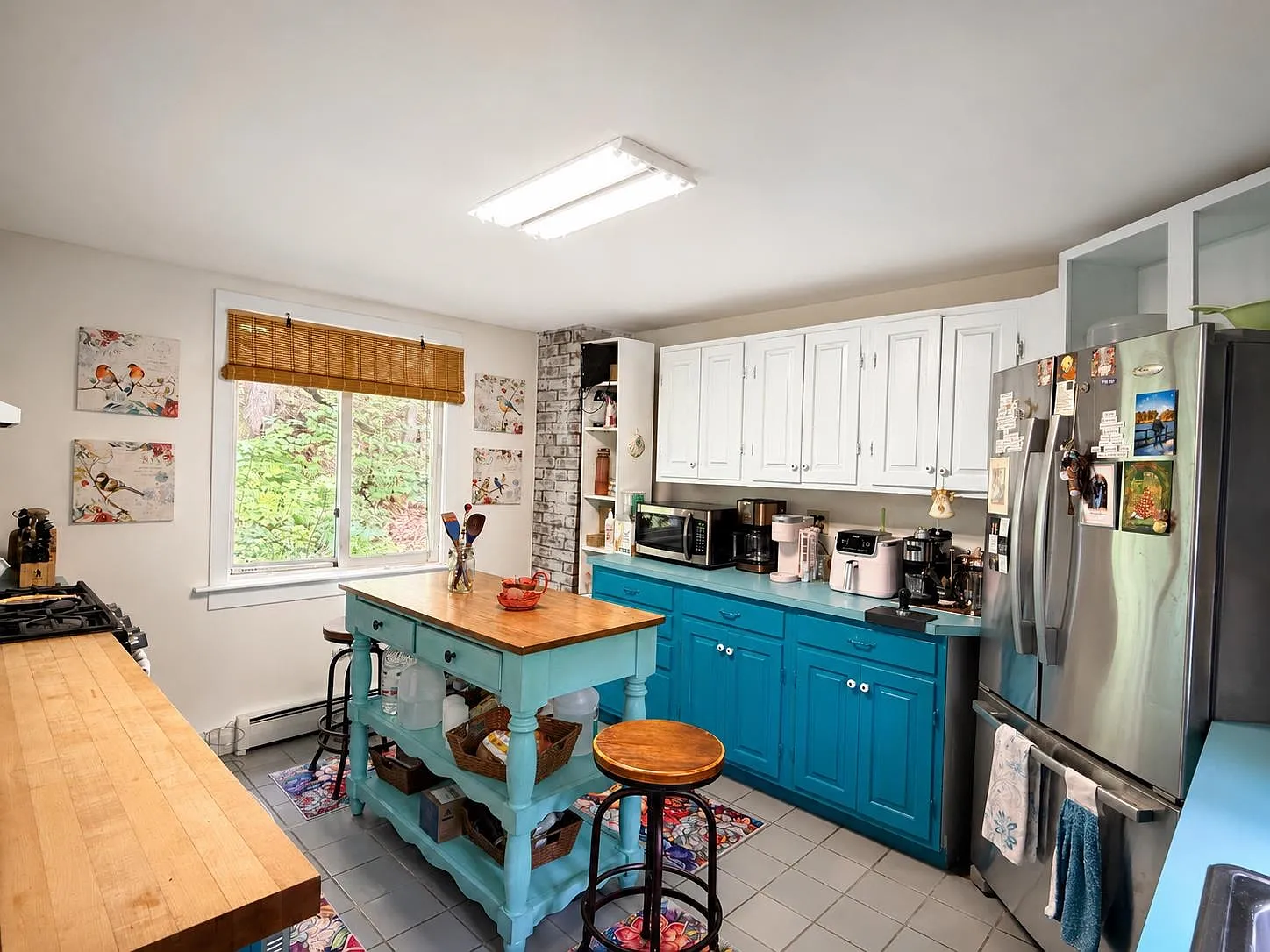 A Charming 1930 Vermont Home on the Rock River 8