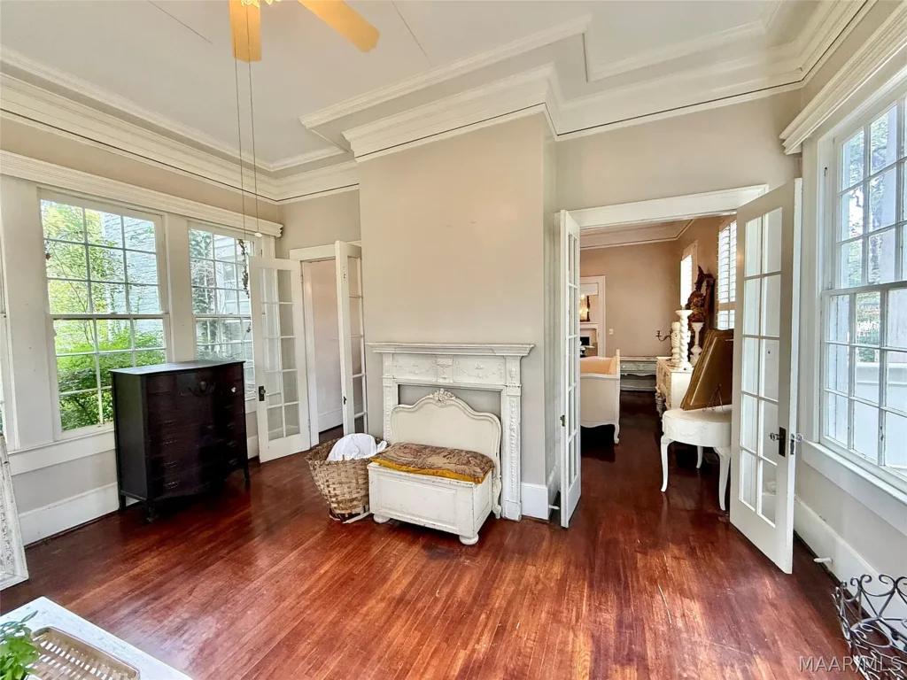 The c.1848 Wilkerson–Richardson House: A Stately Greek Revival Treasure in Marion, Alabama 8